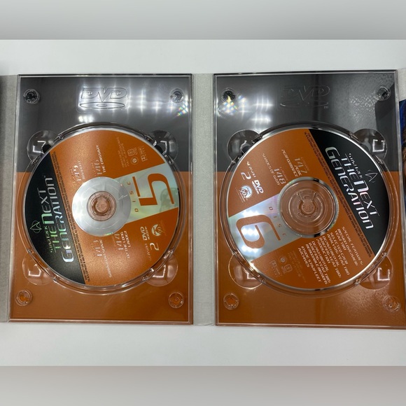 Star Trek The Next Generation Season 2 DVD 2002 6 Disc Set Booklet Paramount - Picture 8 of 11